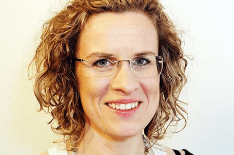 Tilboð um luttøku í bólki við ”Krops- og andadrátstilvitan” í Fountainhúsinum