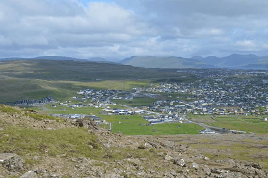 Túrur niðan á Kirkjubøreyn