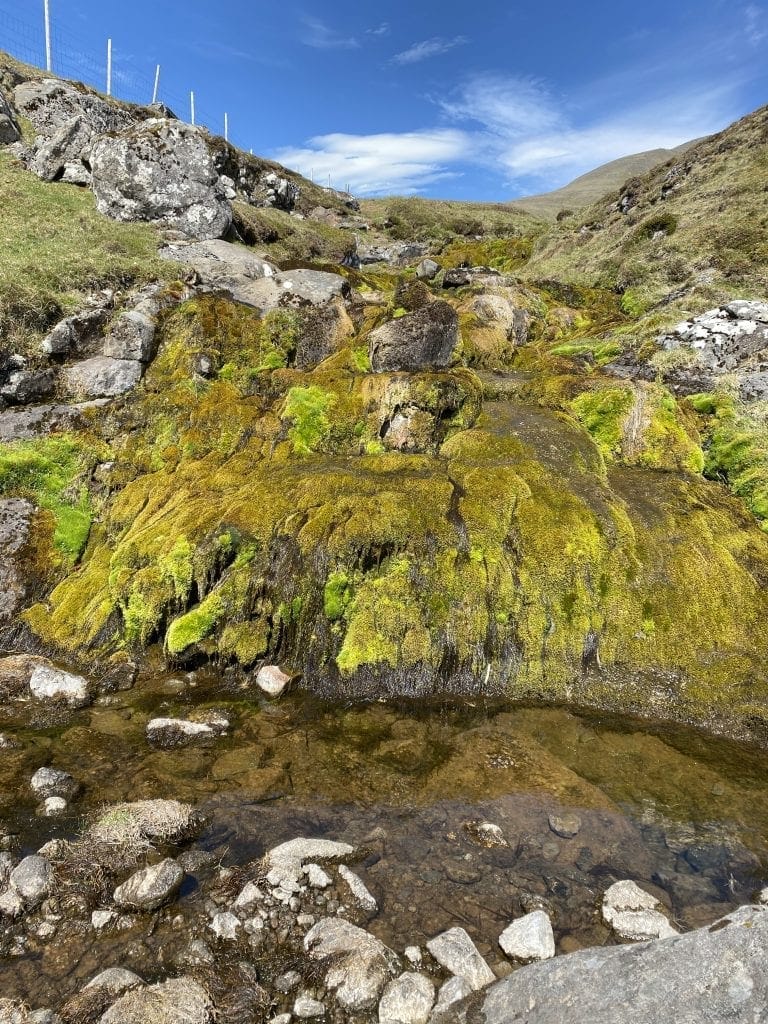 trøllakend á, við Trøllkonufingur