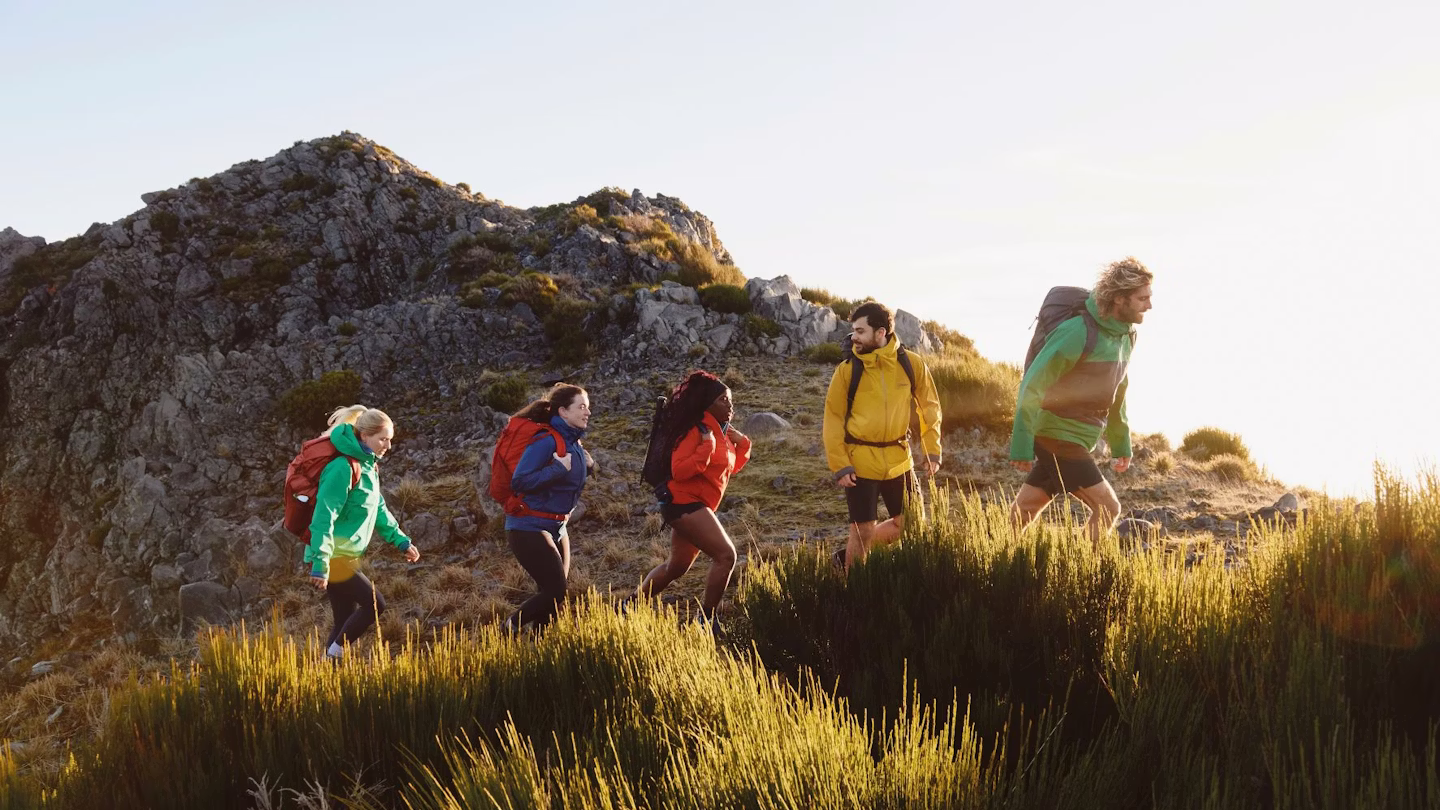 How-to-pack-light-on-summer-hikes-resize